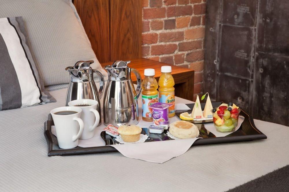 St. Paul Hotel Вустер Екстер'єр фото